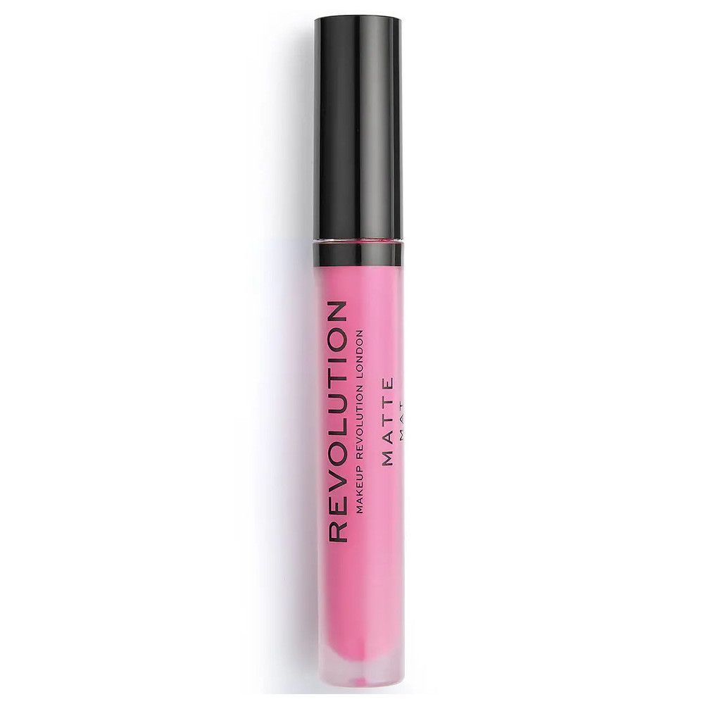 Tube de gloss mat rose avec bouchon noir. Inscription : REVOLUTION MATTE. Tube transparent.
