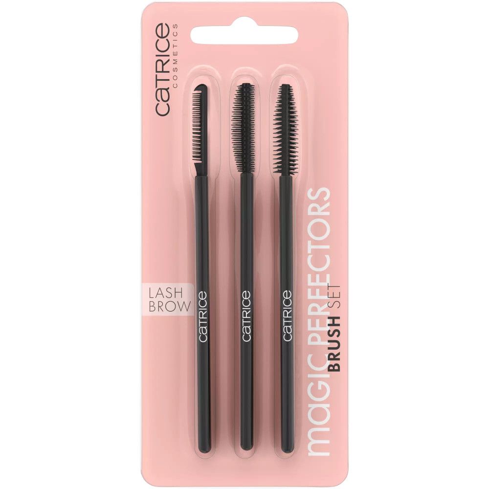 Emballage contenant trois brosses à mascara. L'emballage porte les mentions "CATRICE" et "MAGIC PERFECTORS BRUSH SET".