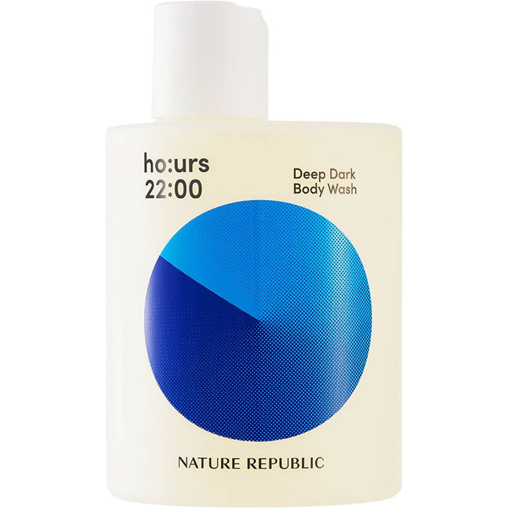 Witte douchegelfles met blauw design. Tekst: ho:urs 22:00 Deep Dark Body Wash. Merk: NATURE REPUBLIC.