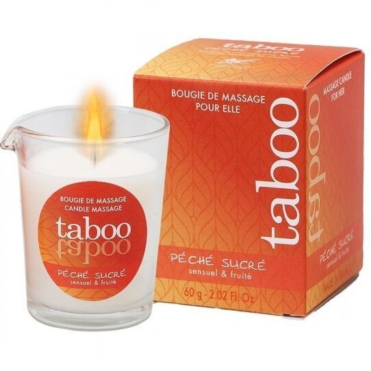Bougie de massage en verre avec bec verseur et flamme allumée, à côté de son emballage produit orange.