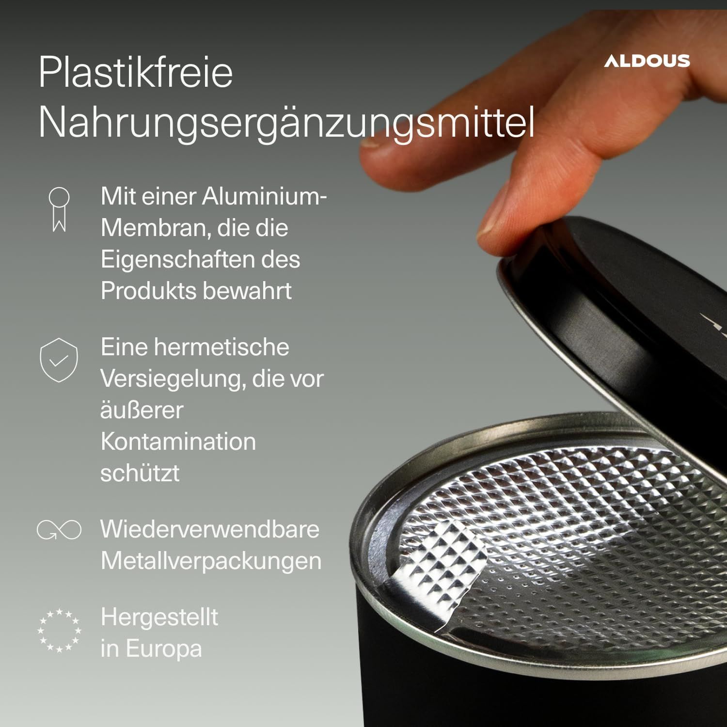 Boîte Aldous Vitamine C en cours d'ouverture. Informations sur l'emballage sans plastique, la membrane en aluminium, le scellage hermétique et la réutilisabilité.