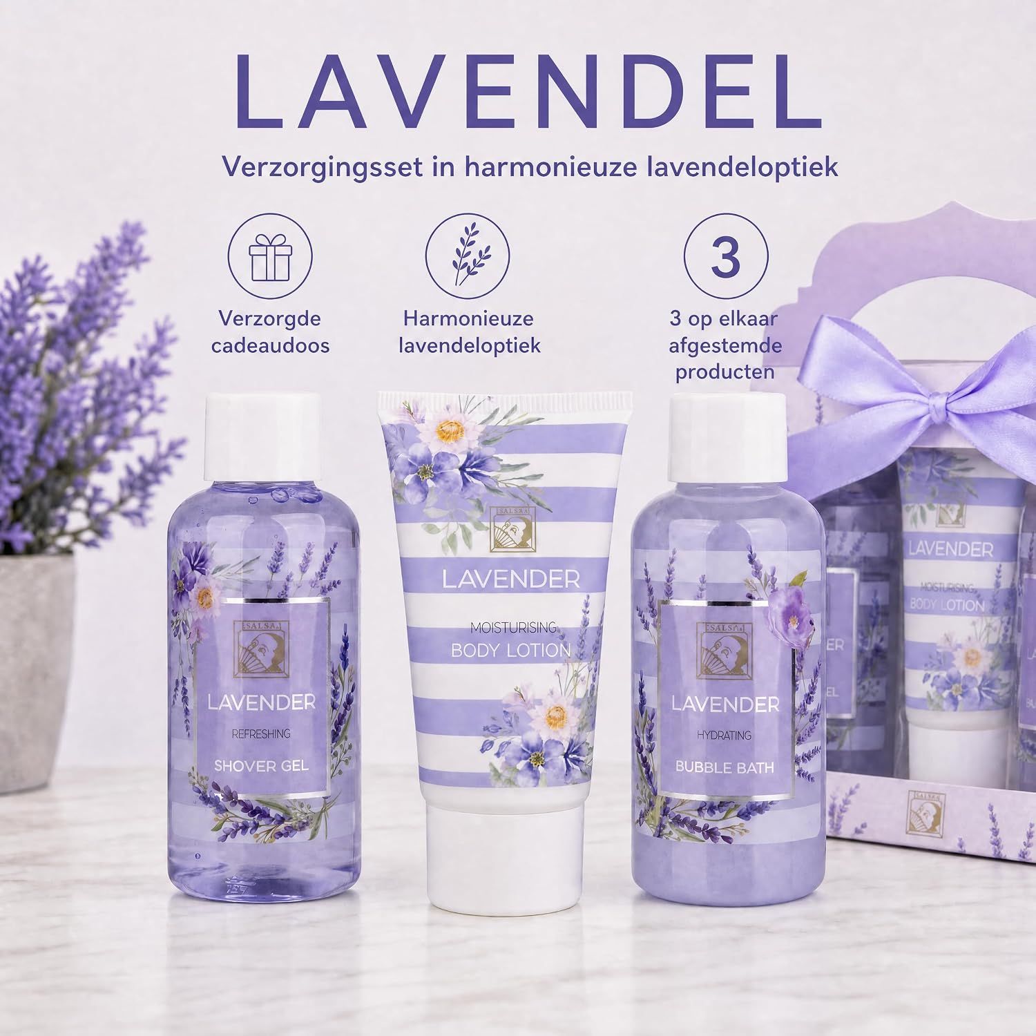 Lavendel verzorgingsset met douchegel, bodylotion en badschuim in paarse strepenverpakking.