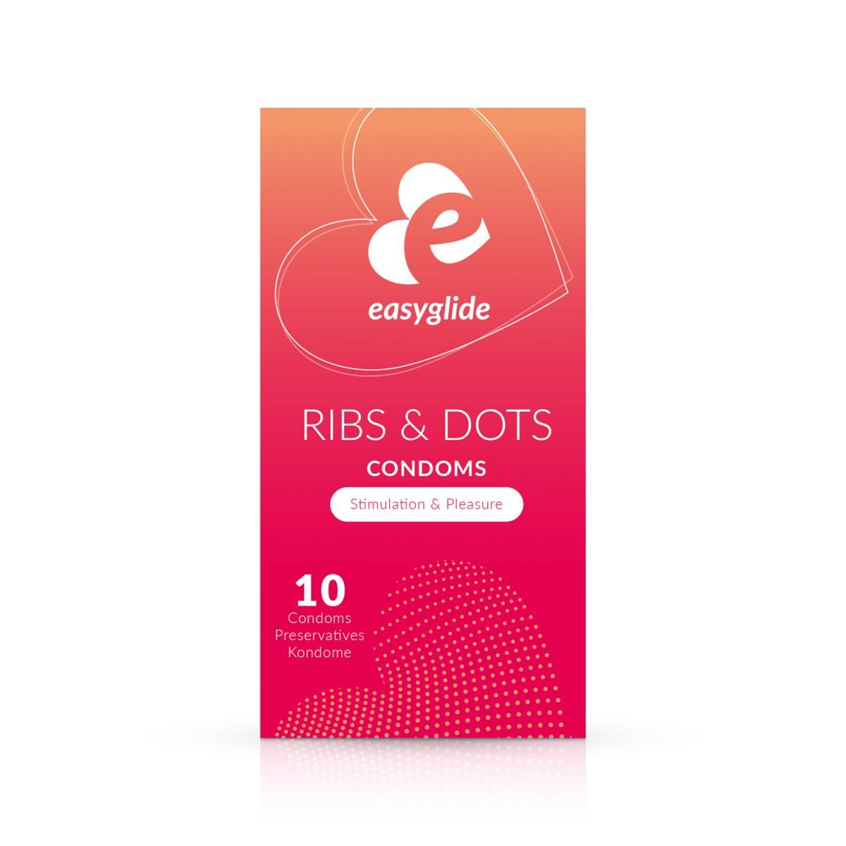 Condoomsverpakking. Opschrift: Easyglide, Ribs & Dots, 10 condooms. Rode achtergrond met wit hartlogo.