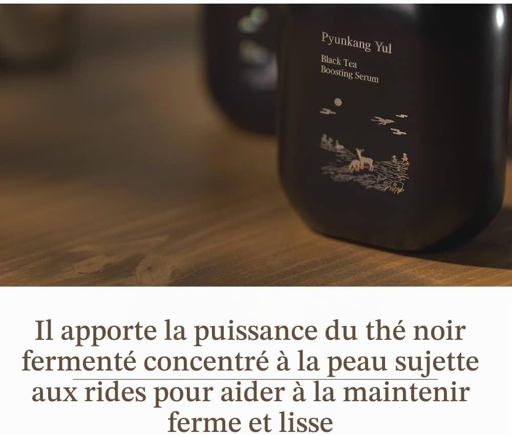 Bouteille de PYUNKANG YUL Black Tea Boosting Serum, gros plan de l'étiquette.