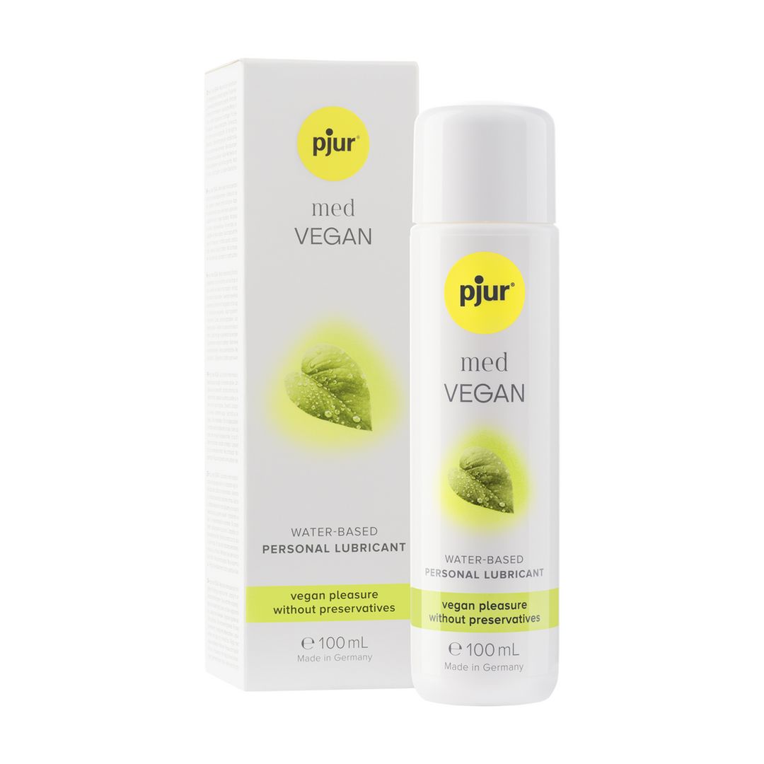 Flacon et boîte blancs, logo jaune "pjur med VEGAN". Illustration de feuille. "Water-based personal lubricant". Sans conservateurs.