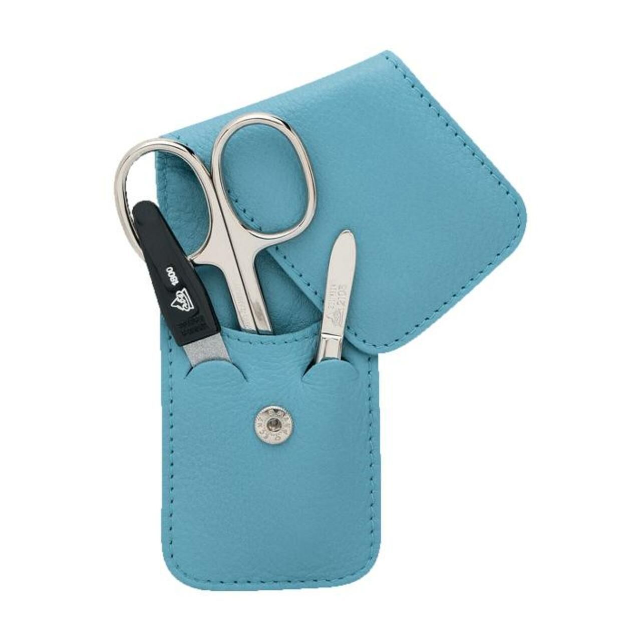Turquoise lederen etui met nagelknipper, nagelschaartje en nagelriemduwer.