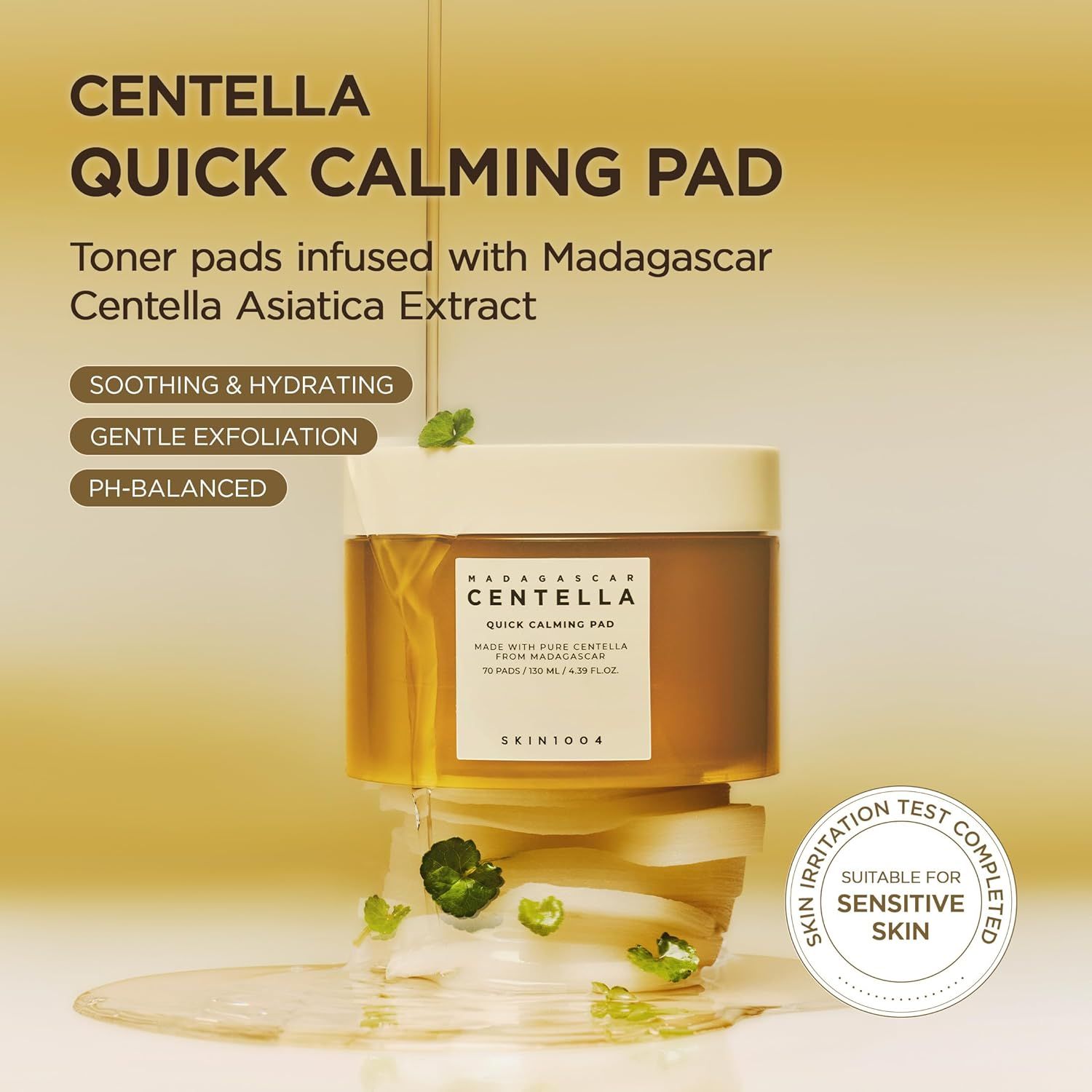 Pot met toner pads. Opschrift: Centella Quick Calming Pad. Tekst: Soothing & Hydrating, Gentle Exfoliation, PH-Balanced. Geschikt voor gevoelige huid.