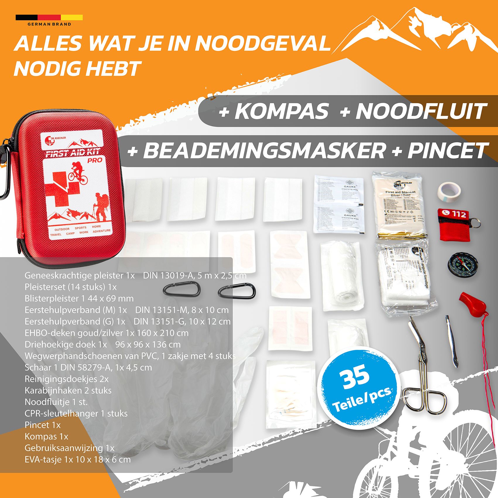 Twee zwarte karabijnhaken, rode EHBO-kit PRO, kompas en fluitje. Achtergrond: berglandschap.