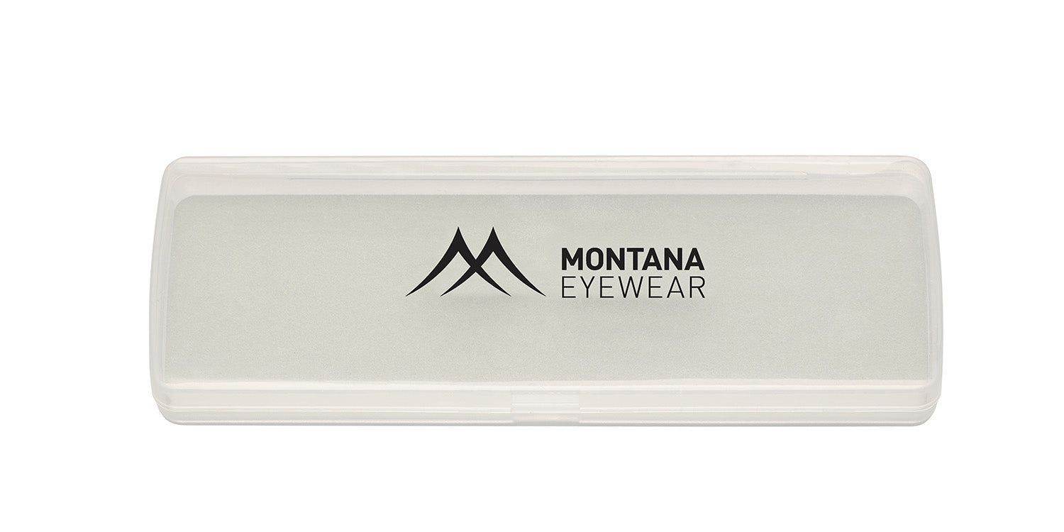 Etui met Montana Eyewear logo. Witte, rechthoekige etui met zwart logo.