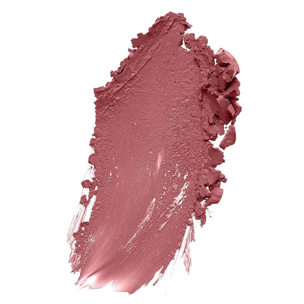 Een kleurstaal van een matte lipstick in een zachte roze tint.