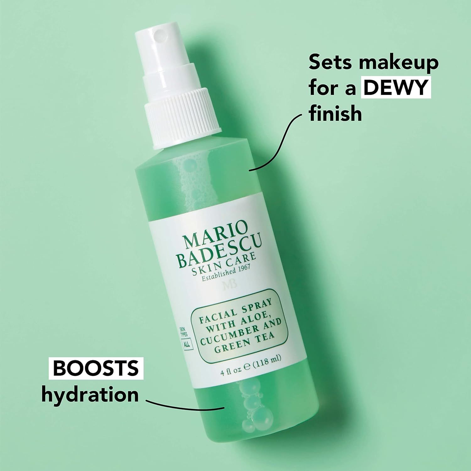 Mario Badescu gezichtsspray met aloë, komkommer en groene thee in spuitfles.