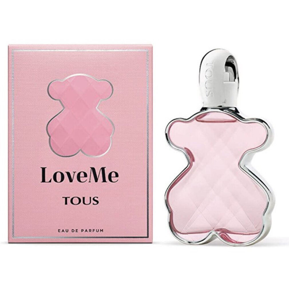 Roze parfumfles in berenvorm naast roze doos. Op de doos staat "LoveMe TOUS Eau de Parfum".