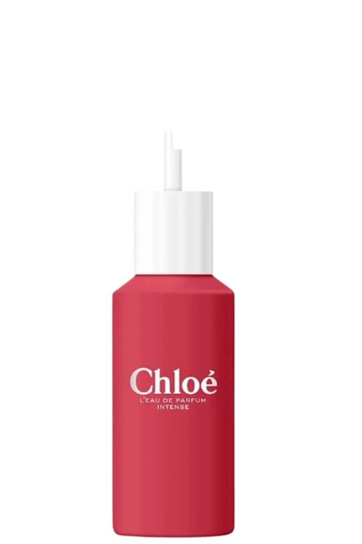 Flacon rouge avec bouchon blanc et applicateur. Inscription: Chloé L'Eau de Parfum Intense.