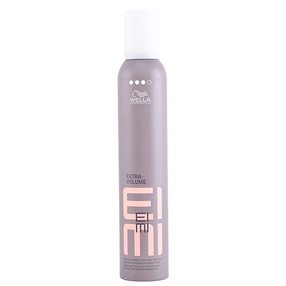 Haarmoussefles met witte dop. Opschrift: EIMI EXTRA VOLUME. Merk: Wella.