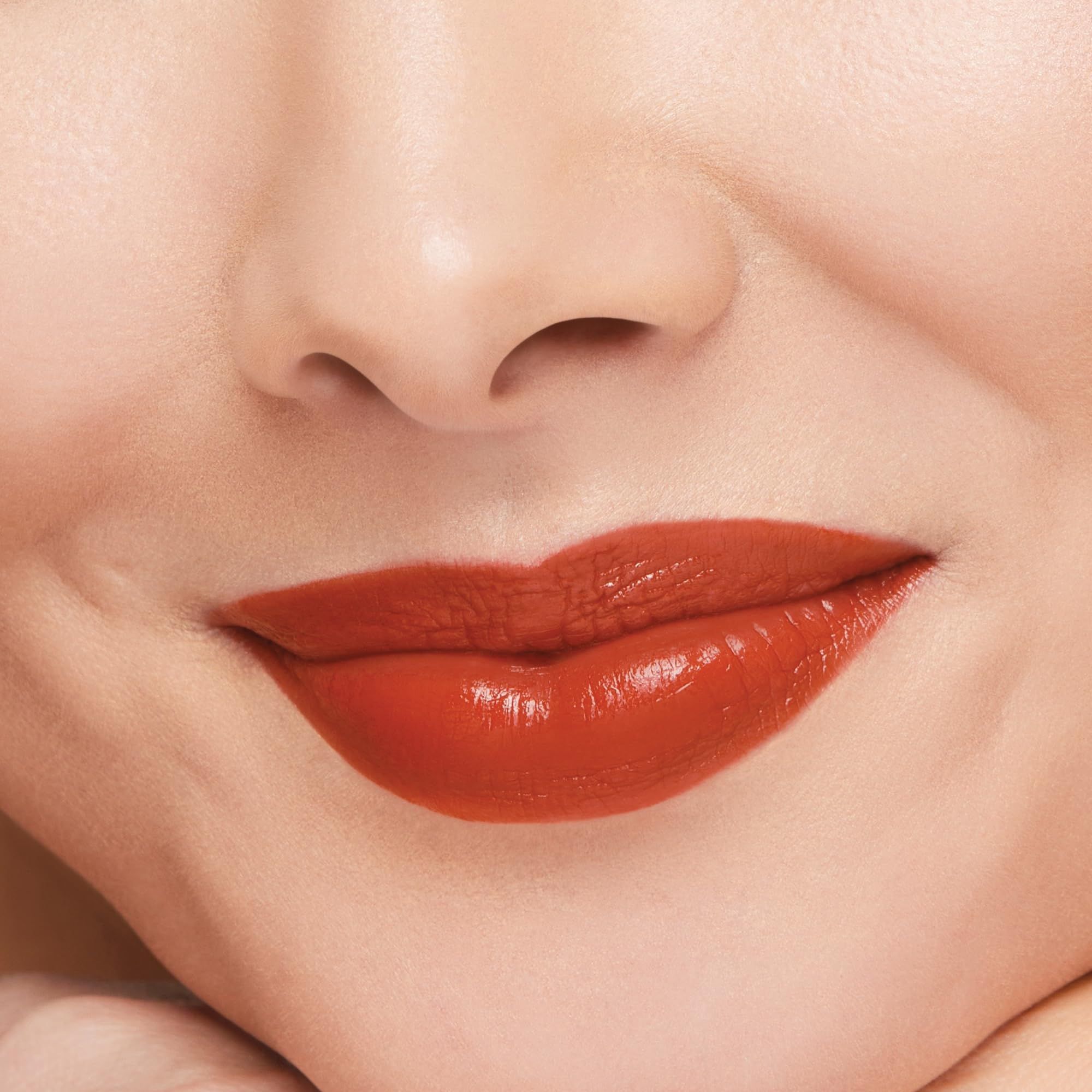 Shiseido TECHNOSATIN rouge à lèvres gel rouge intense