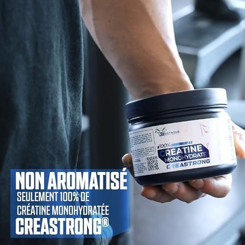 Pot met tekst: Creatine Monohydrate Creastrong. Open, met lepel en poeder. Tekst: Ultra-Zuiver, Snelle opname, Geen zware metalen.