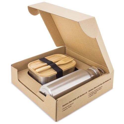Verpakking met roestvrijstalen waterfles en lunchbox met bamboe deksel. Bevat bestek. Bruine kartonnen verpakking.