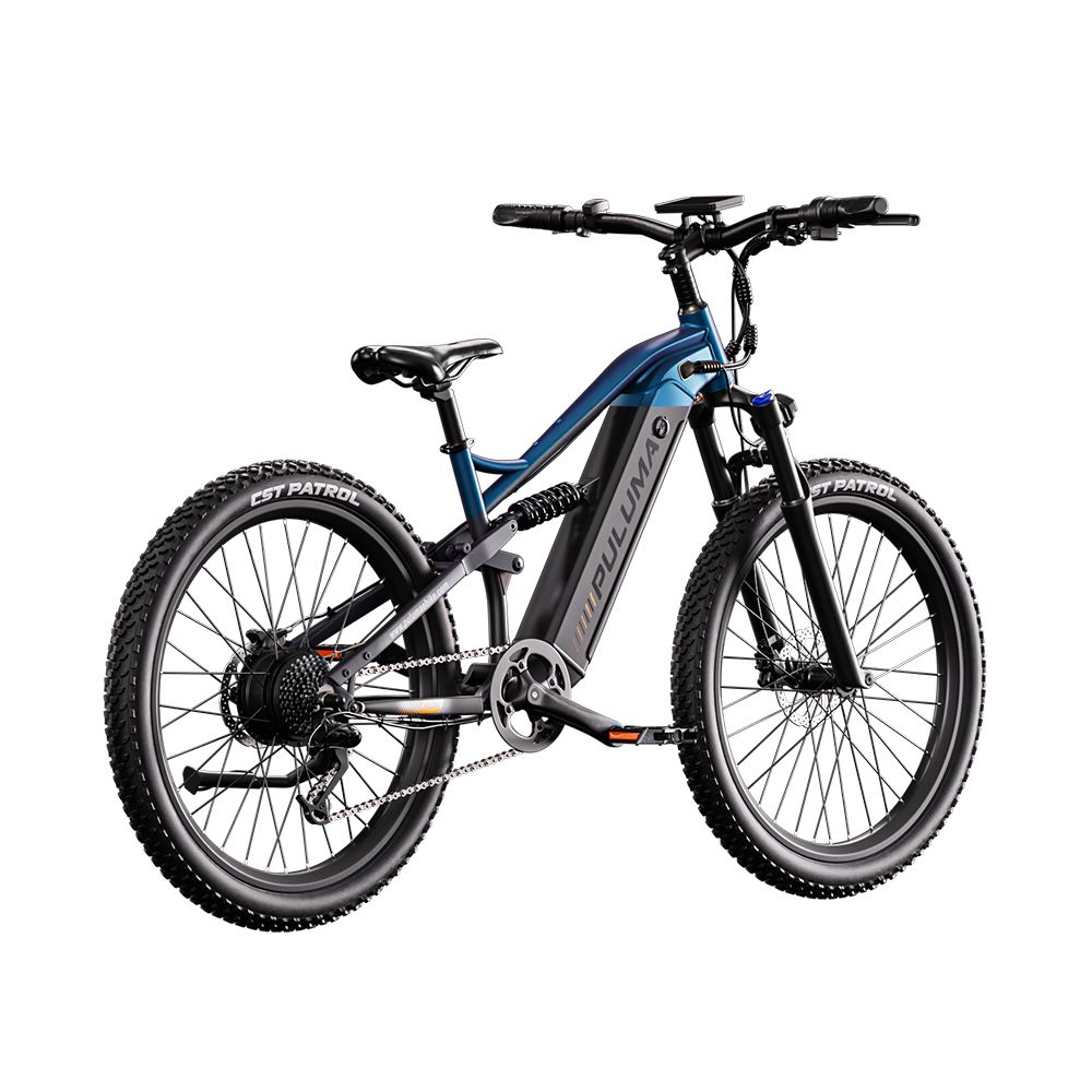 Blauw-zwarte elektrische fiets. Merk PULUMA, brede banden, vering, schijfremmen.