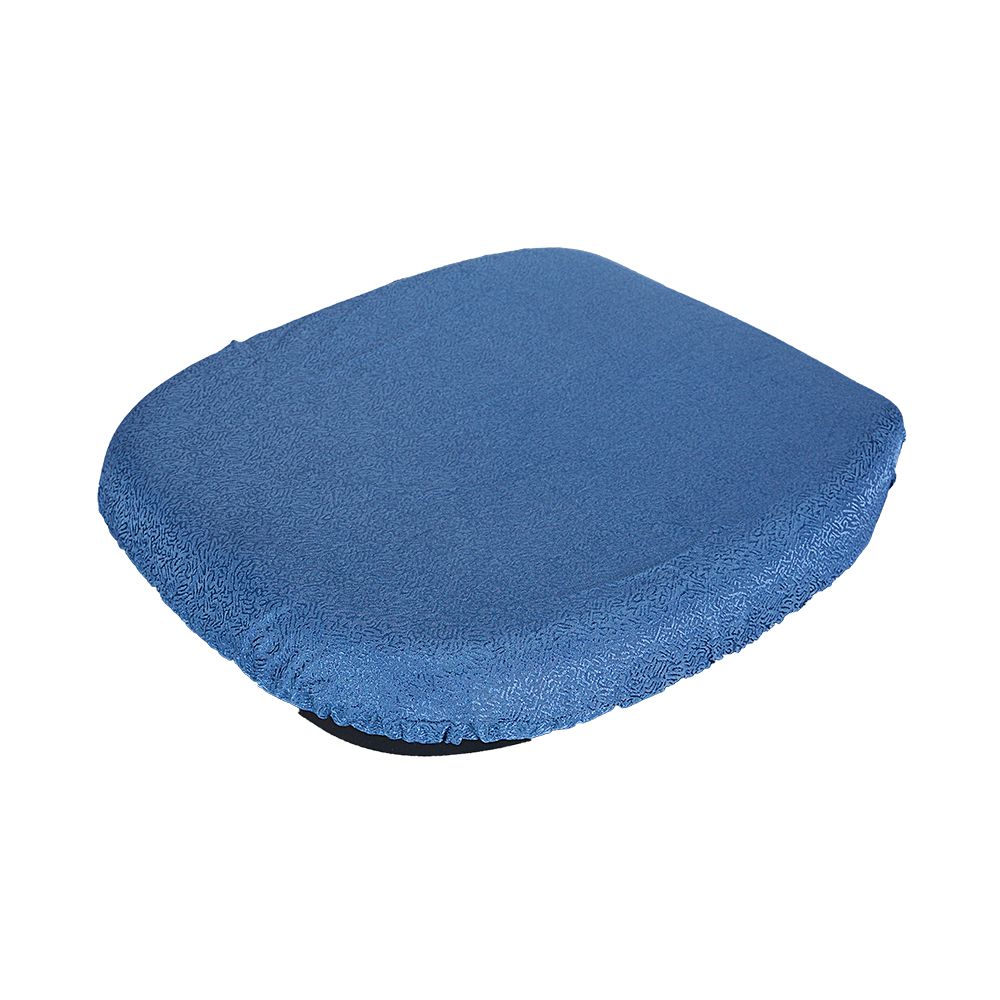 Blauwe stoelbekleding. Rechthoekige vorm. Op zwarte ondergrond.