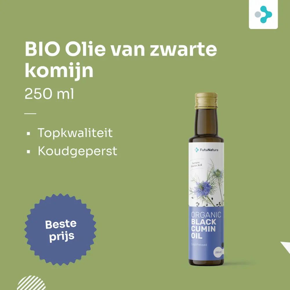 Fles zwarte komijnolie. Opschrift: BIO Olie van zwarte komijn, 250 ml. Topkwaliteit, koudgeperst. Beste prijs.