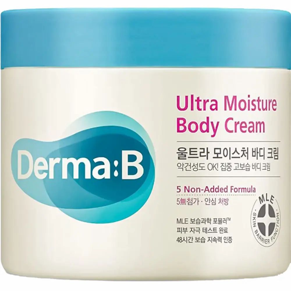 Pot met blauwe deksel. Opschrift: Derma:B, Ultra Moisture Body Cream. Koreaanse tekst. Kwaliteitslogo.