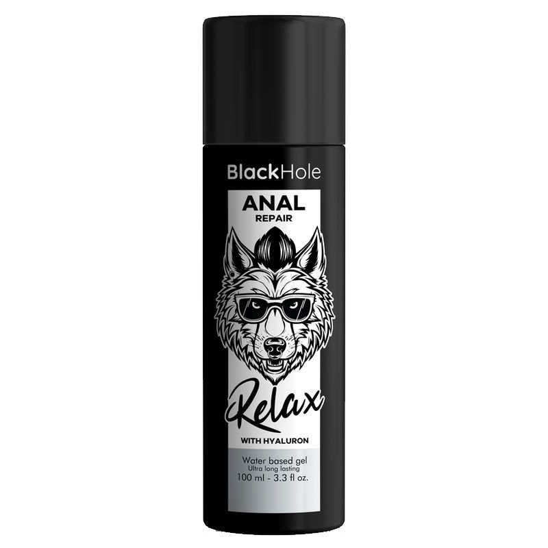 Zwarte fles met tekst Black Hole ANAL REPAIR. Illustratie van een wolf met zonnebril. Tekst: Relax, met Hyaluron.