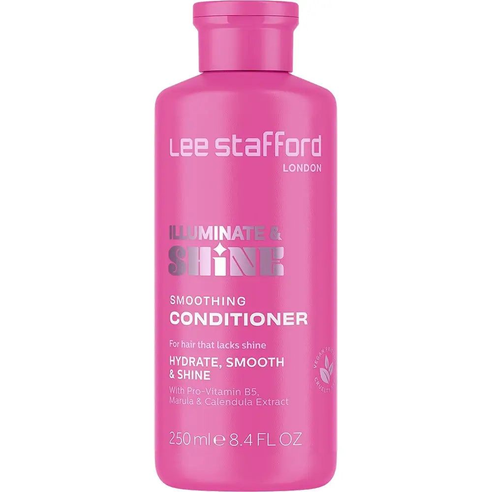 Een felroze fles Lee Stafford Illuminate & Shine Smoothing Conditioner, 250ml.