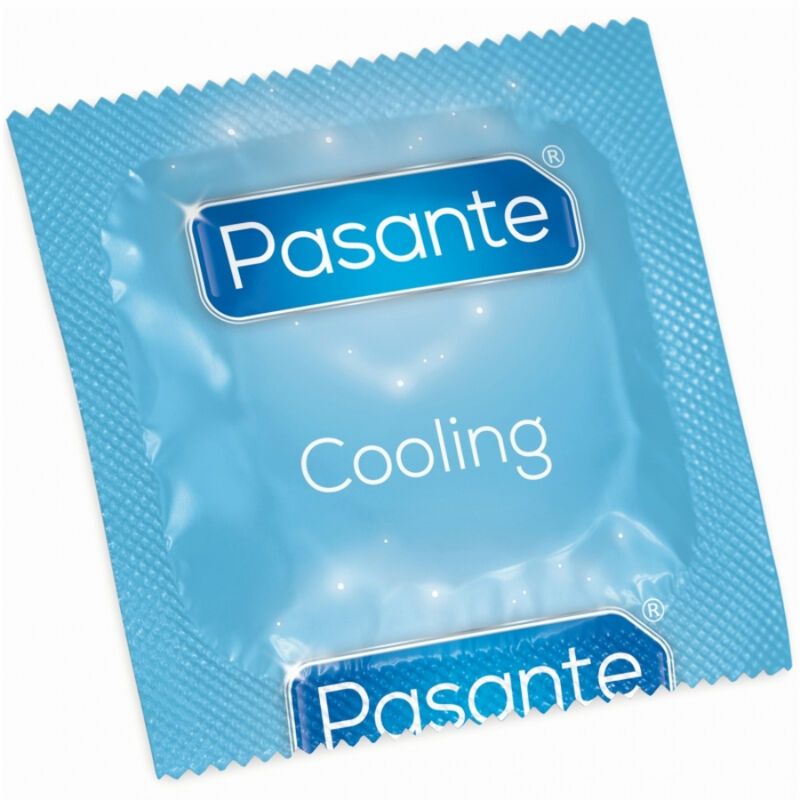 Individuele verpakking condoom Pasante Cooling. Blauwe folieverpakking met logo en tekst. Vierkante vorm.