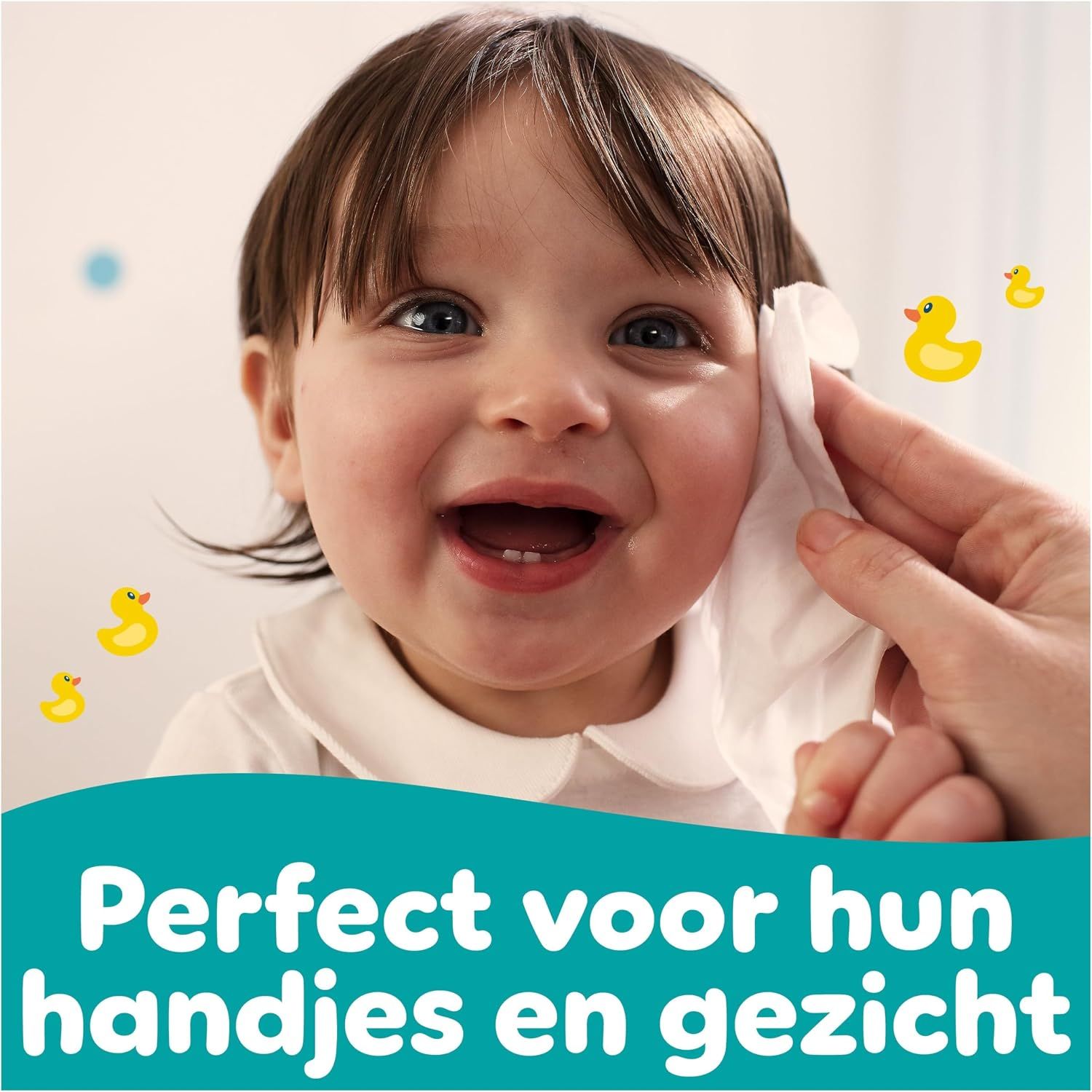Pampers Fresh Clean babydoekjes met badeendjes.