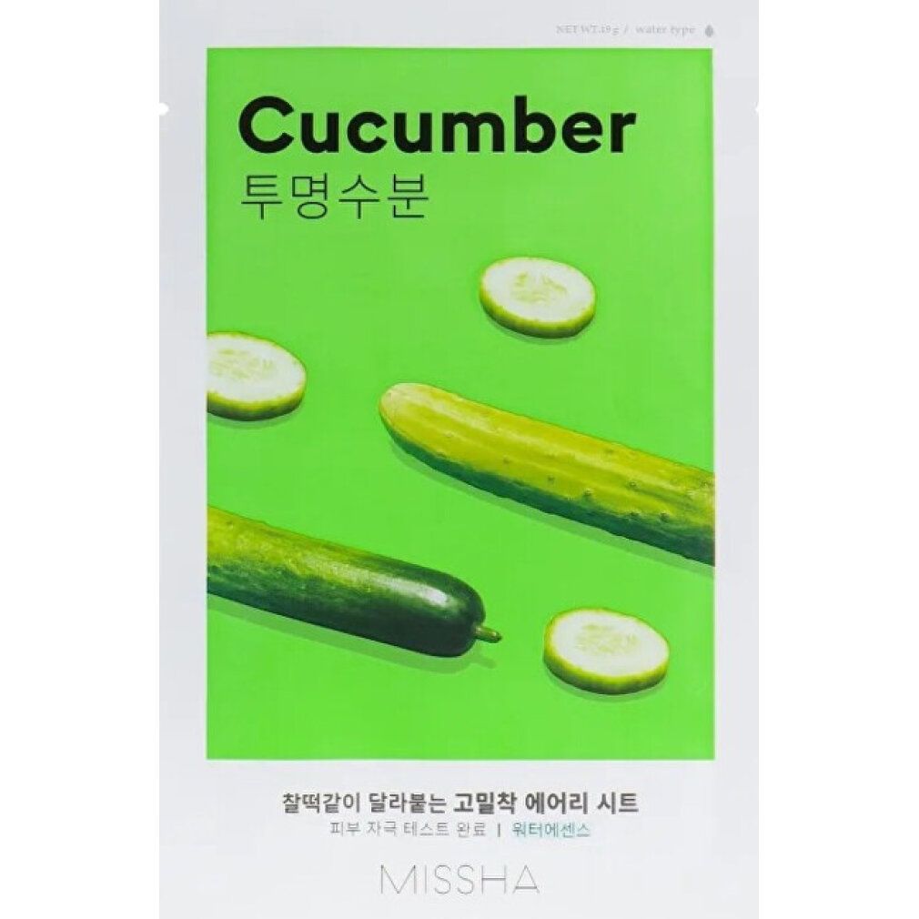 Verpakking met groene achtergrond, komkommers en opschrift "Cucumber". Merk: Missha.
