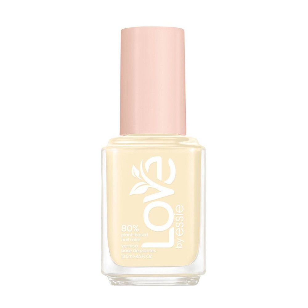 Nagellakfles met roze dop. Opschrift 'Love by essie'. Lichte, crèmekleurige kleur.