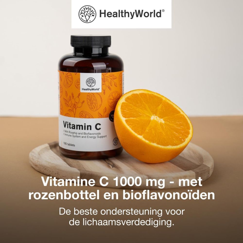 Fles vitamine C met tekst: Vitamine C 1000 mg met rozenbottel en bioflavonoïden. Merk: HealthyWorld. Oranje.