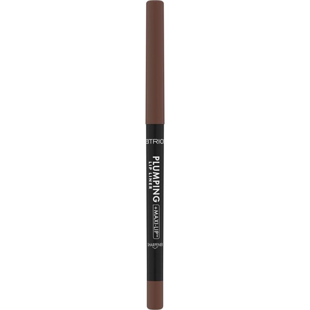 Bruine lipliner van Catrice. Opschrift: Plumping + Maxilip. Punt en uiteinde van de stift in dezelfde kleur.