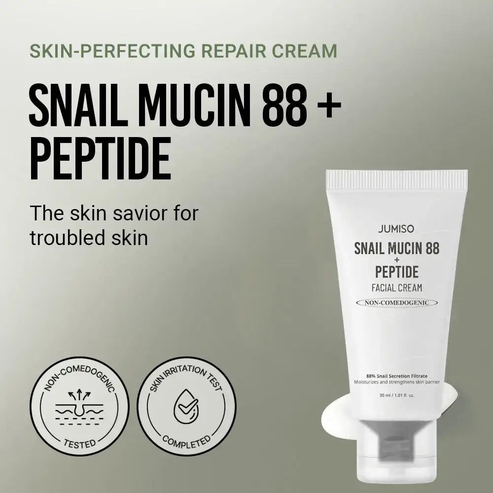 Tube blanc avec nom du produit et logos. Texte: JUMISO Schneckenschleim 88 + Peptidcreme. Deux logos ronds: Non-comédogène et test d'irritation cutanée réussi.