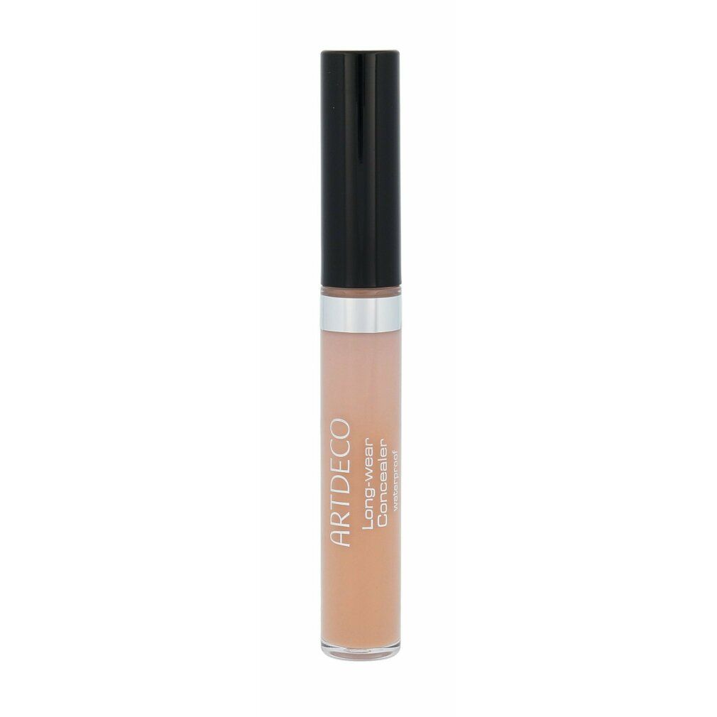 Artdeco Long-Wear Concealer, gesloten. Beige vloeistof in glazen fles. Zwarte dop, zilveren ring. Verticaal beeld.