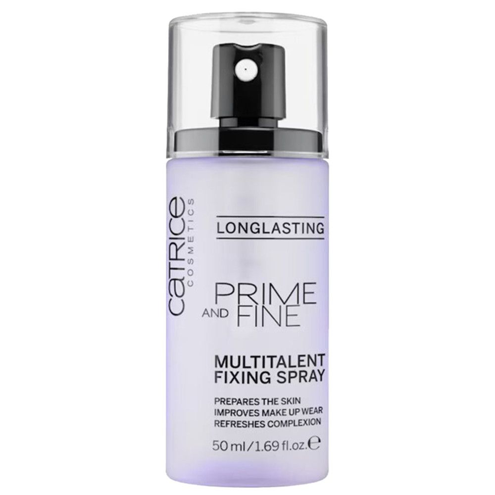 Een Catrice Prime and Fine Multitalent Fixing Spray. Opschrift: Longlasting, 50ml.
