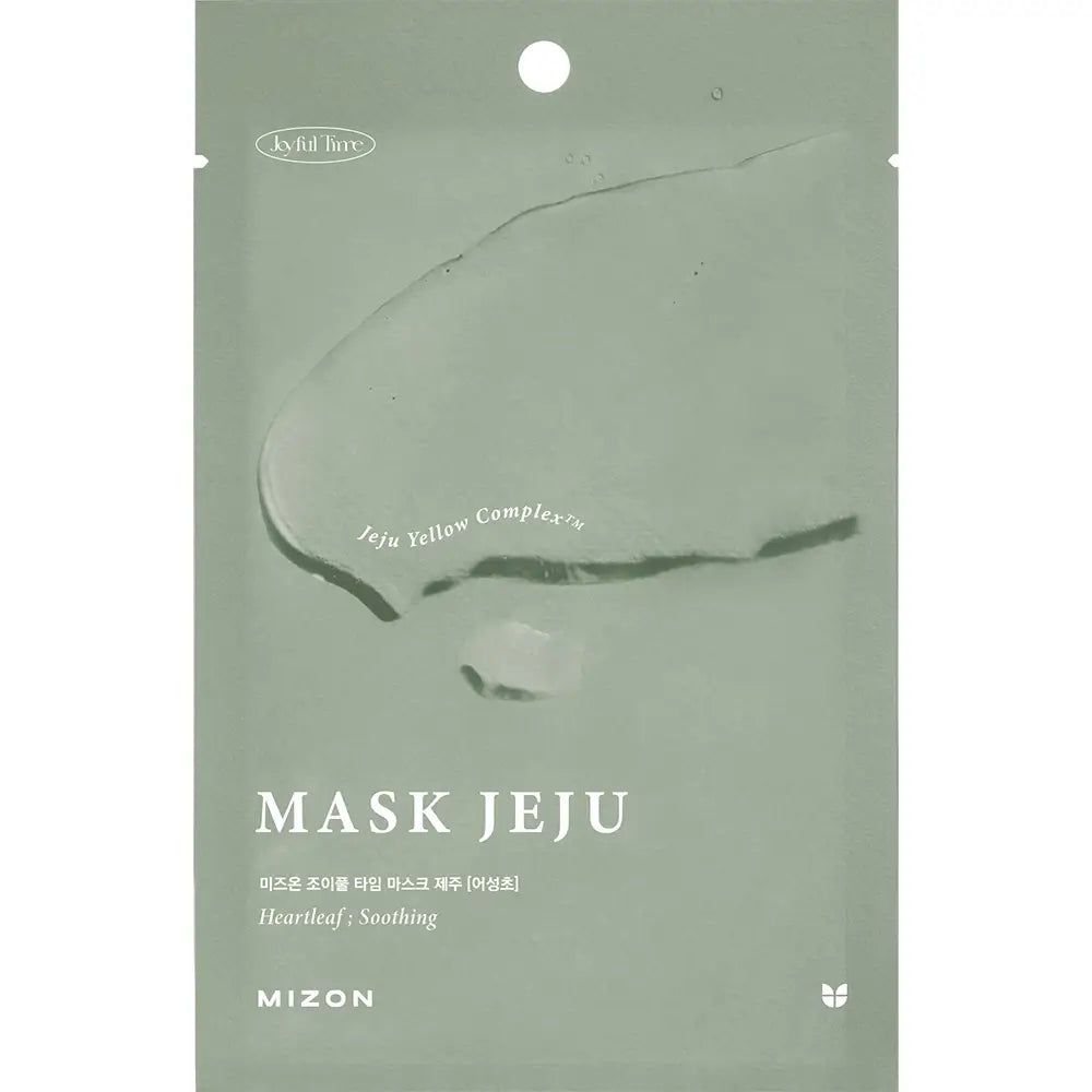 Groene productverpakking. Tekst: MASK JEJU, MIZON. Met transparante gel. Op lichte achtergrond.