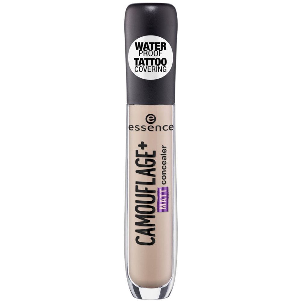 Essence Concealer Camouflage + Matt. Fles met zwarte dop. Opschrift: WATER PROOF TATTOO COVERING. Productnaam: CAMOUFLAGE+ MATT concealer.