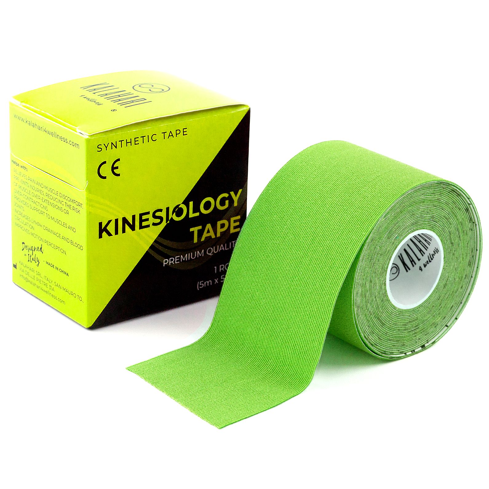 Groene kinesiologietape rol naast een geopende doos met CE-markering.