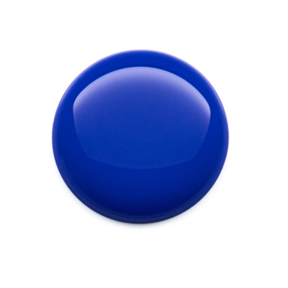 Tache de vernis à ongles bleu, brillante, ronde.