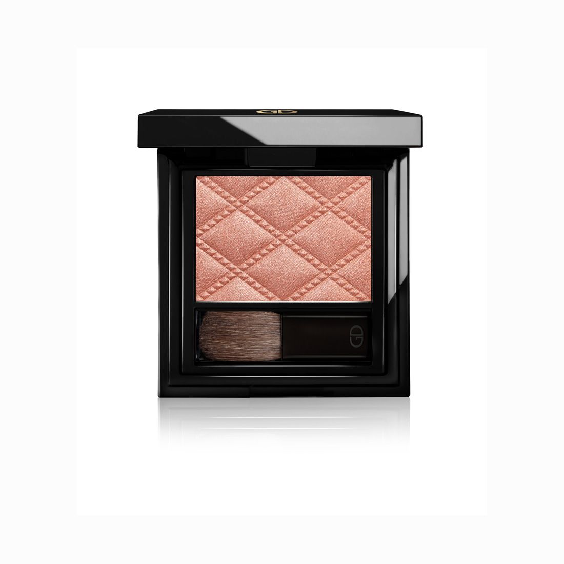 Blush Ga-De Idyllic Soft Satin. Compact carré avec fard à joues rose et pinceau. Emballage noir.