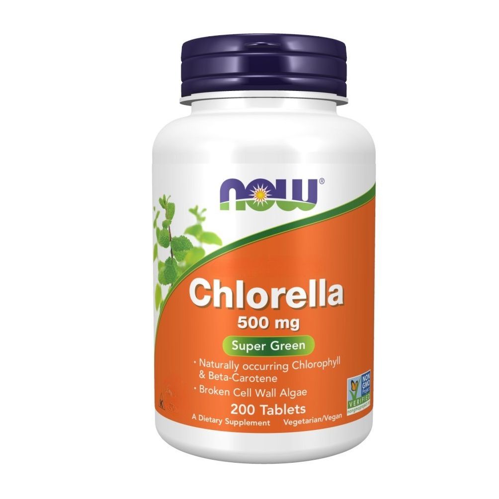 Flacon blanc avec bouchon bleu. Inscription: Chlorella, 500 mg, Super Green, 200 comprimés. Marque: NOW.