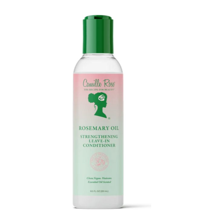 Transparante fles met groene dop. Opschrift: Camille Rose Rosemary Oil Strengthening Leave-In Conditioner.