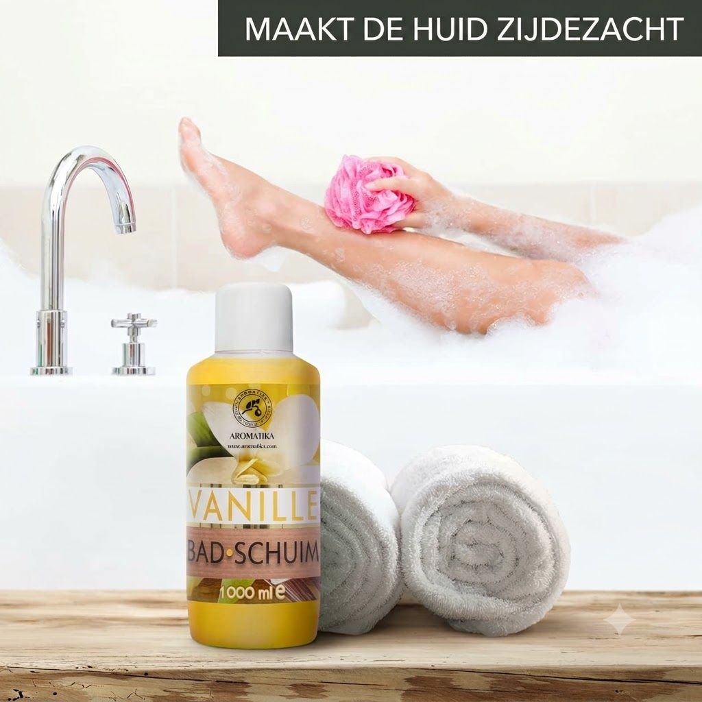 Fles vanille badschuim, 1000 ml, met twee opgerolde handdoeken ernaast.