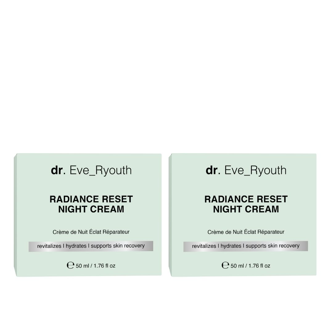 Deux boîtes carrées avec l'inscription : Dr. Eve_Ryouth Radiance Reset Night Cream. Emballage vert menthe.