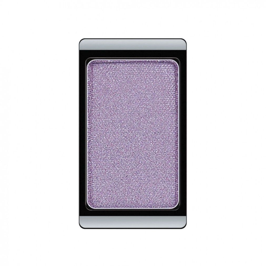 Fard à paupières rectangulaire lilas avec surface scintillante. Cadre noir avec bordure argentée.