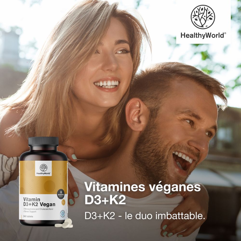 Couple s'embrassant. Flacon de vitamines D3+K2 Vegan. Inscription: HealthyWorld. Texte: Vitamines veganes D3+K2.