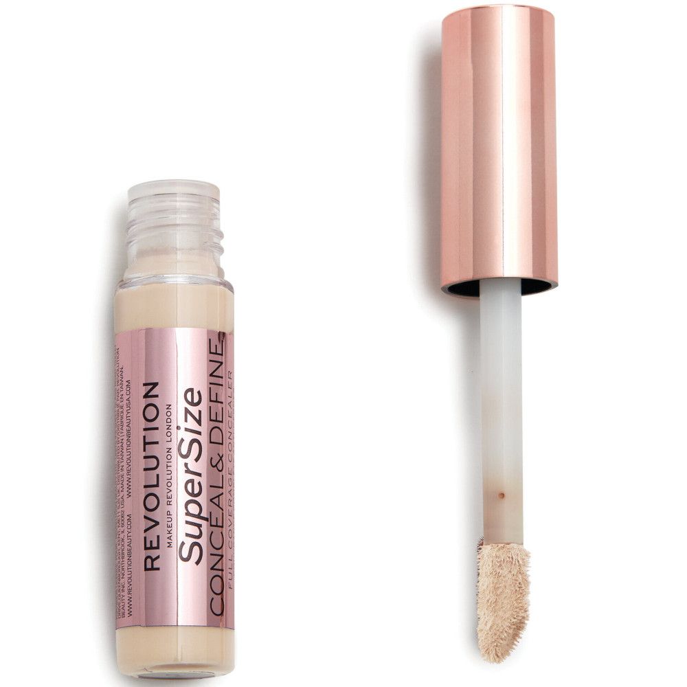 Flacon de correcteur avec applicateur. Étiquette rose avec texte: Super Size Conceal & Define. Bouchon retiré.