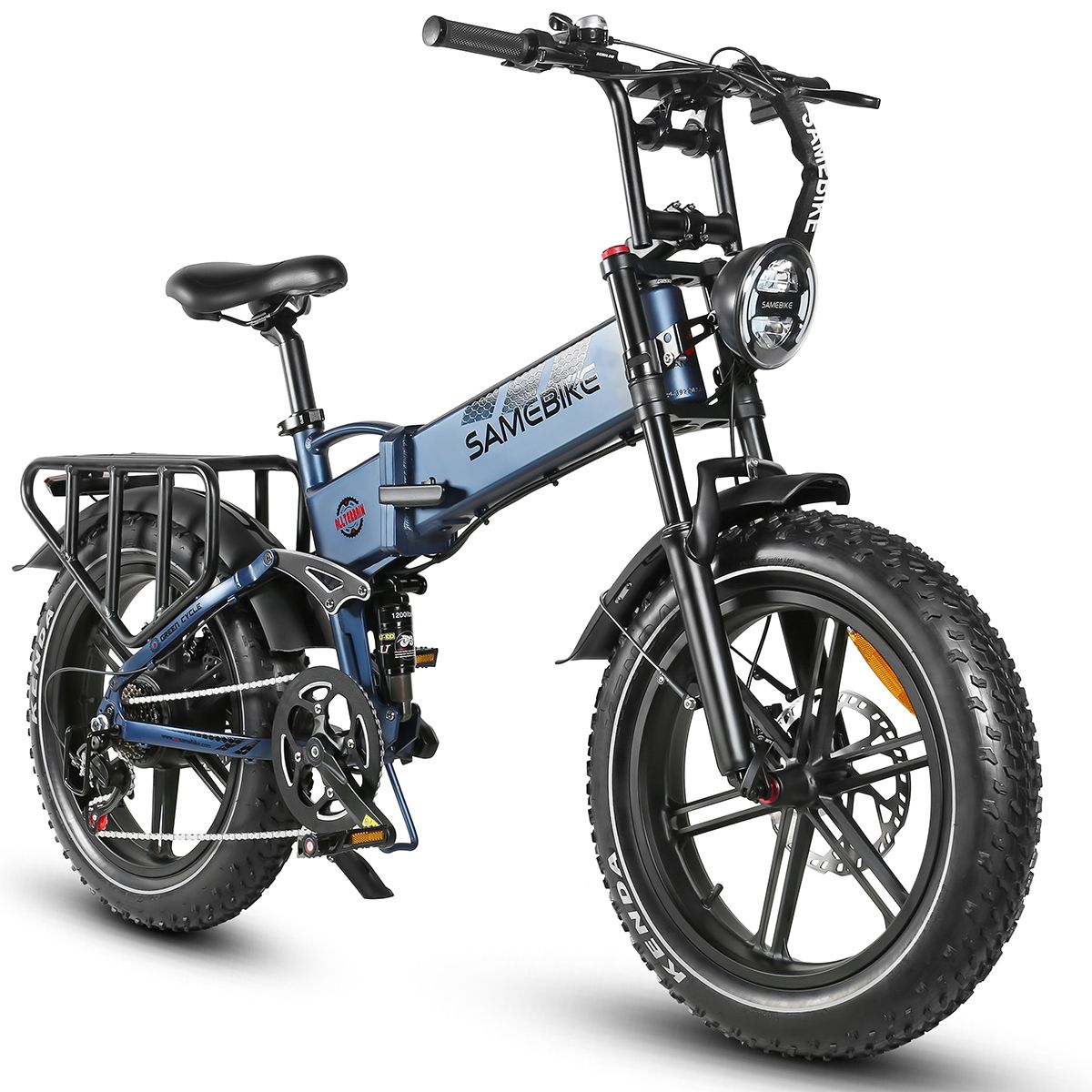 Blauwe SAMEBIKE RS-A02 elektrische mountainbike. Zwarte banden, bagagerek, spatborden. Kenda-banden. Vooraanzicht.
