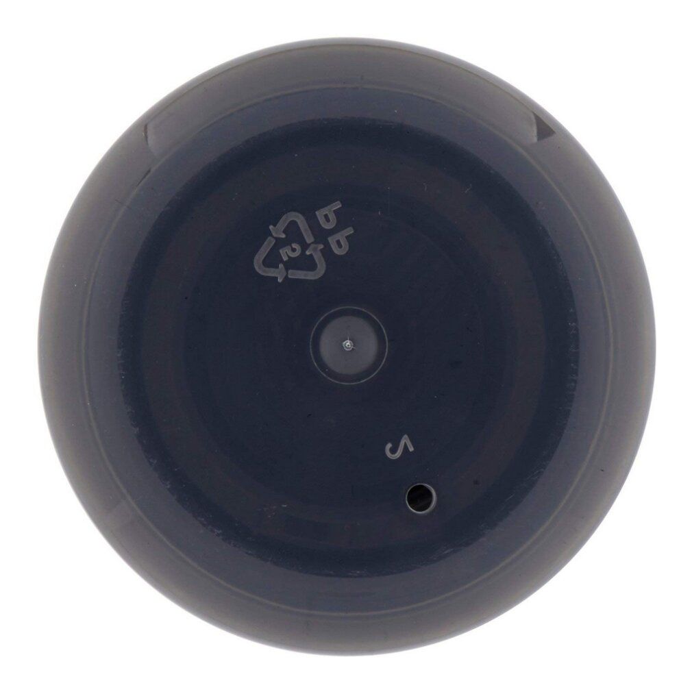 Donkerblauwe bodem van een bus. Recyclingsymbool. Tekst: S.